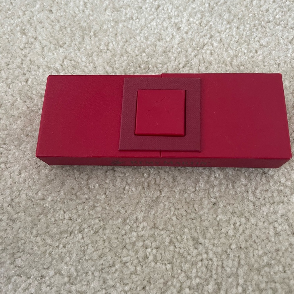 Red Rectangular Box